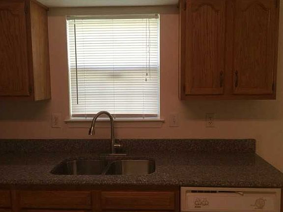 5th image of 2307 Tawnyberry Ln