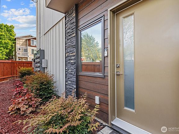 3rd image of 10170 Holman Road NW #H