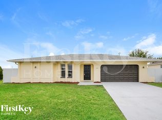 200 NW 4th Ter, Cape Coral, FL 33993