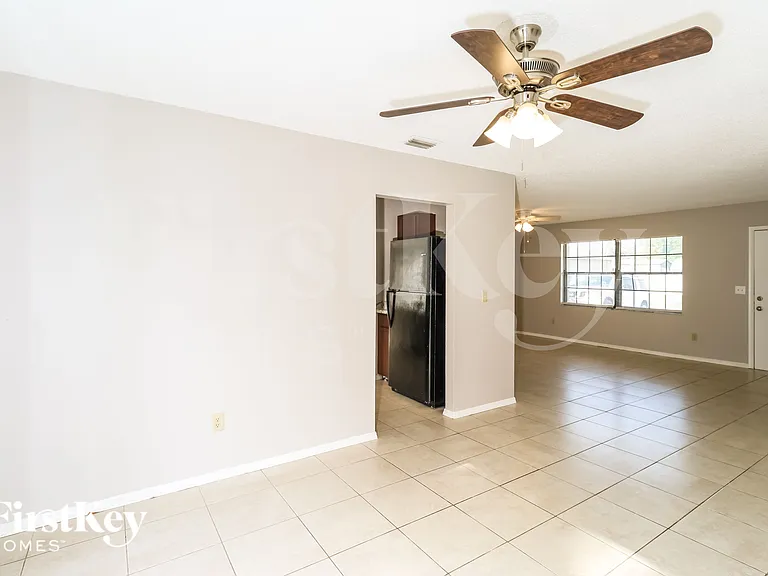 814 Yacolt Rd SE — Photo 4