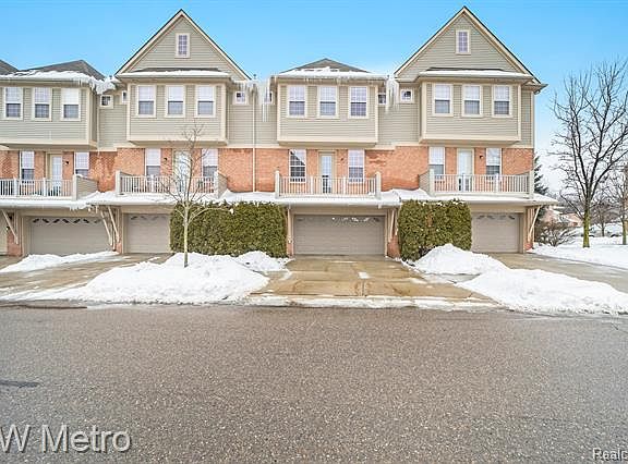 2nd image of 5020 Mesa Dr