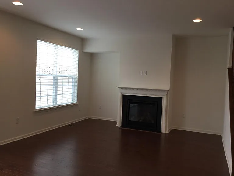 40 Autumn Ln — Photo 9