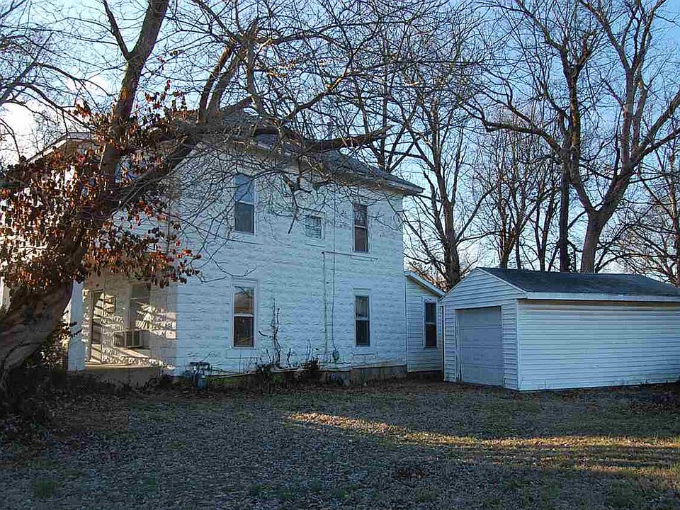 2nd image of 209 Euclid Ave