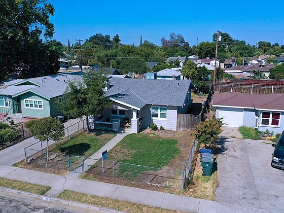 3rd image of 1119 N Highland Street