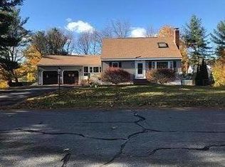 10 Caron St, Portland, ME 04103