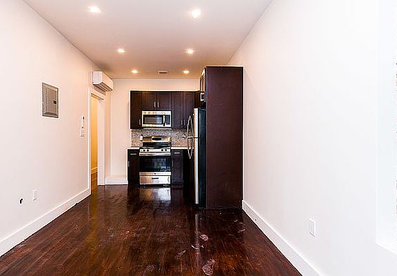 4th image of 1210 Flatbush Ave Floor 1