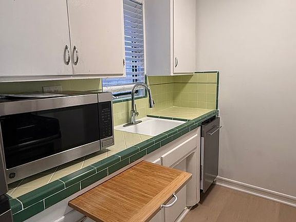 3rd image of 4616 Florida St APT 6