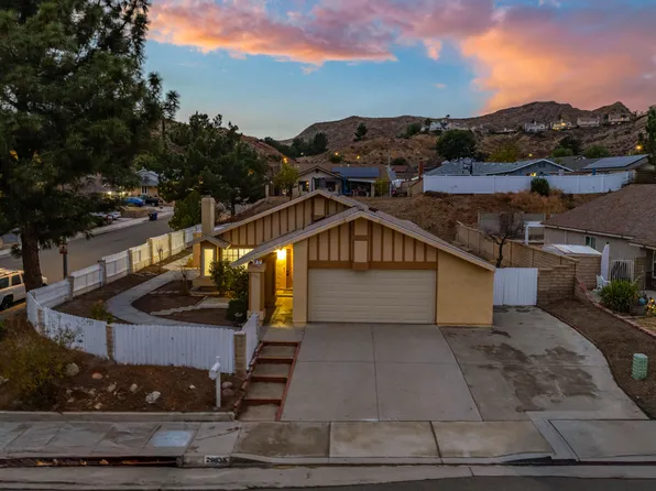 29835 Abelia Rd, Santa Clarita, CA 91387