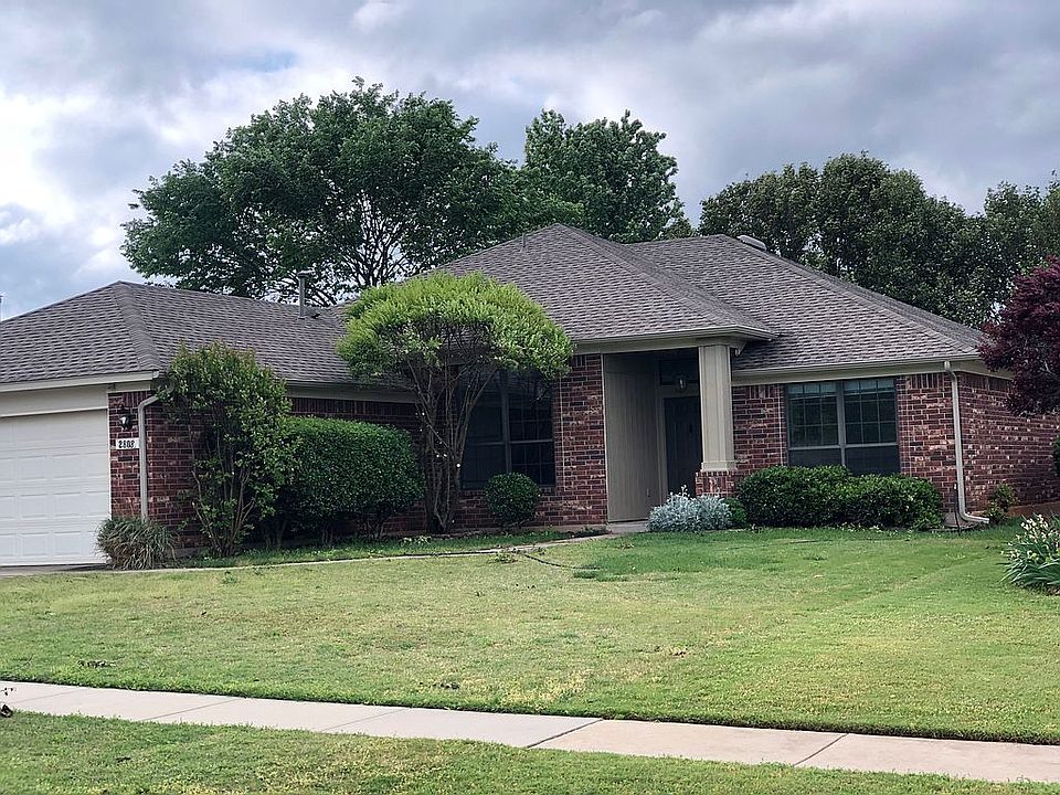 1st image of 2808 Lochwood Dr