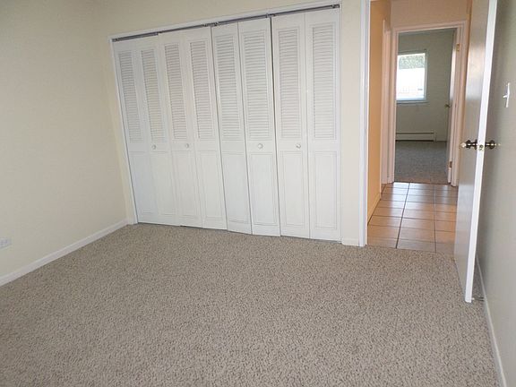 5th image of 118 Boardwalk St Unit 6E