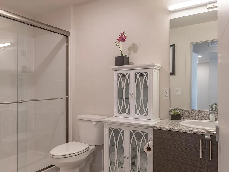 301 Hidden Hollow Dr — Photo 8