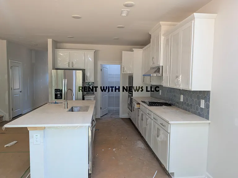 308 Karlov Rd #350 — Photo 5