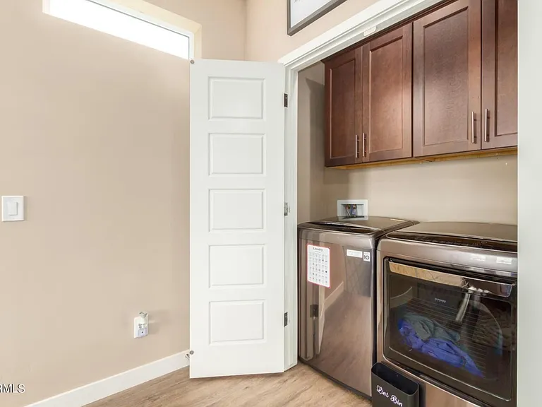 washer and dryer in unit