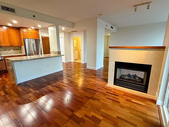 3rd image of 700 W Harbor Dr Unit 404
