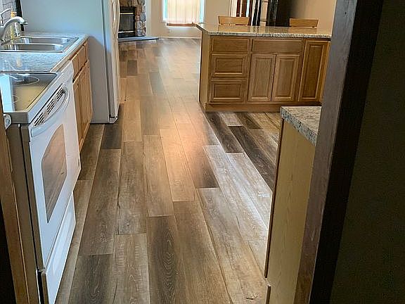 Open kitchen & family room