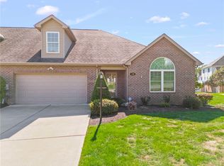 100 Peartree Dr, Mcmurray, PA 15317