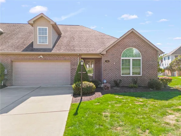100 Peartree Dr N, Canonsburg, PA 15317