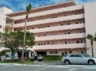33 Ocean Ave APT 101, Palm Beach Shores, FL 33404