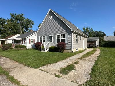 1185 Carman St, Burton, MI, 48529