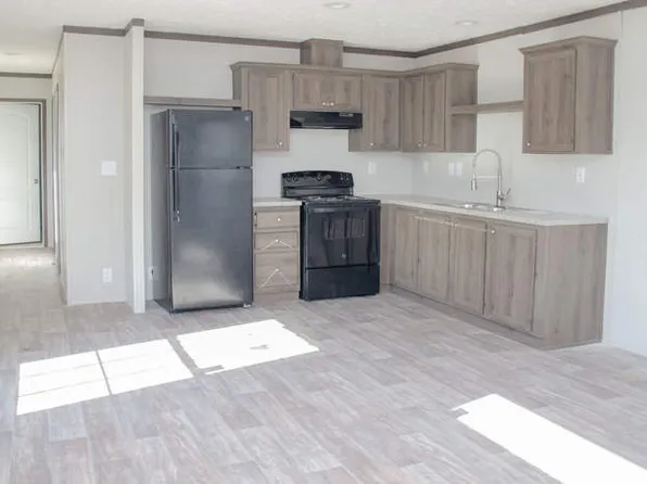 3 Nichols Pl #3NI, Newport News, VA 23606