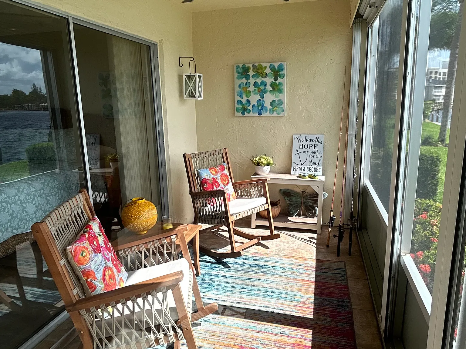 Beautiful Furnished 2/2 Waterview. — Photo 3