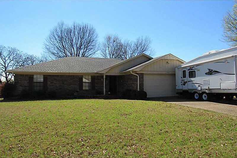 1st image of 1210 Butterfield Trl