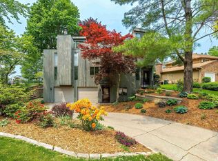 4708 Belle Ave, Davenport, IA 52807