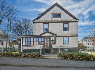 11 Vinton St, Worcester, MA 01605