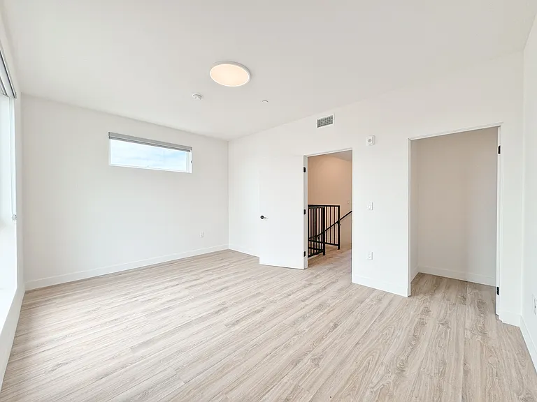 1743 Armacost Ave — Photo 24
