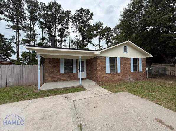 254 Garden Cir, Hinesville, GA 31313