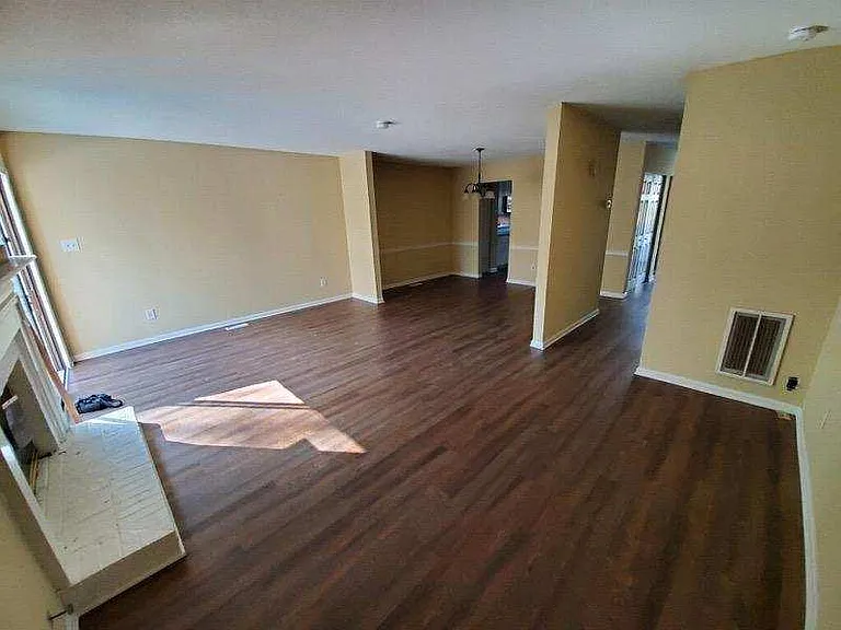 5456 Pine Top Cir #5456 — Photo 6