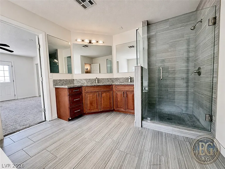 764 Benedict Dr — Photo 32