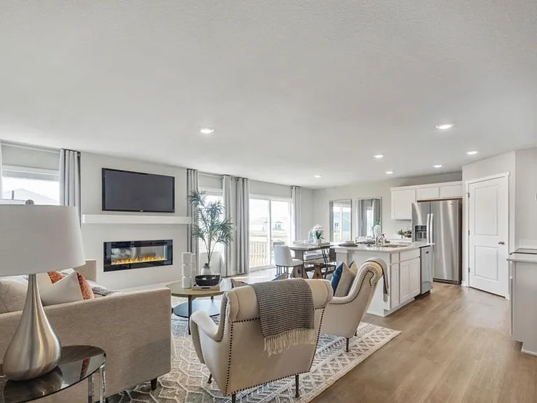 7102 S 204th Ave — Photo 16