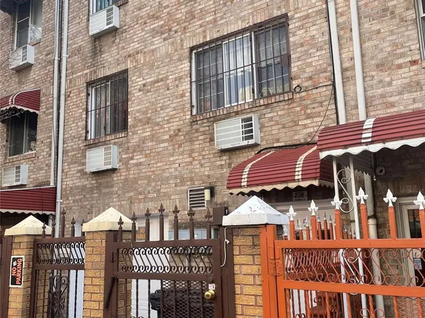 158 Stockholm St, Brooklyn, NY 11237