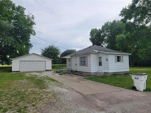 840 Beech St, Clinton, IN 47842