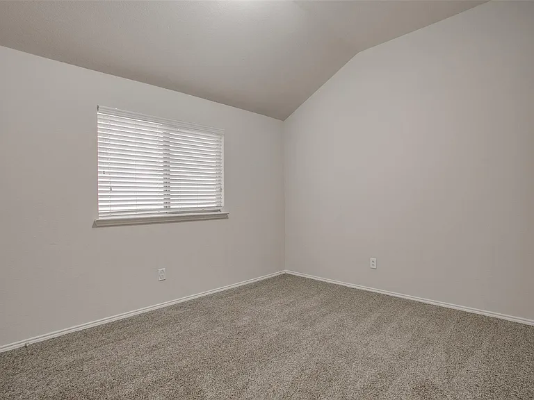 6000 Stirrup Iron Dr — Photo 18