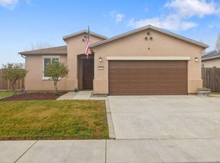 3125 N Shady St, Visalia, CA 93291