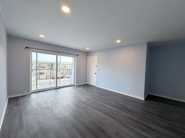9460 Bay Colony Dr APT 3N, Des Plaines, IL 60016