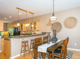 7909 SW 31st Ave APT 3, Portland, OR 97219