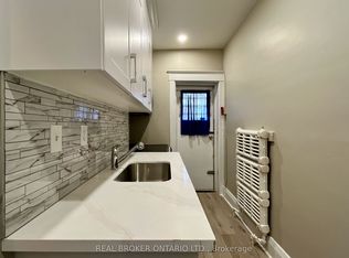 775 Woodbine Ave, Toronto, ON M4E 2J5