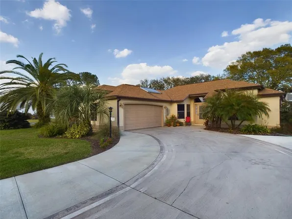 737 Bolivar St, Lady Lake, FL 32159