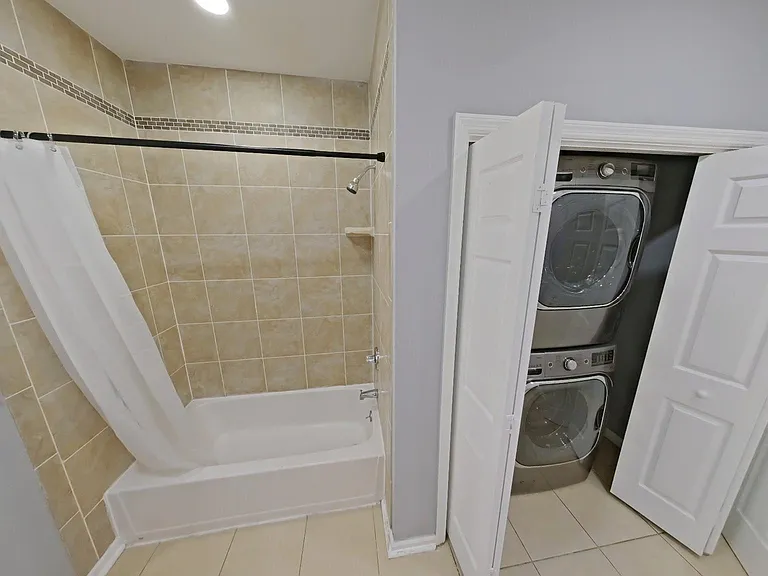 1831 W Diamond St #2 — Photo 7