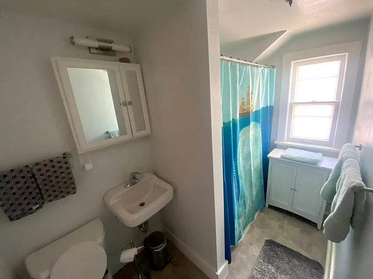 2111 E Dayton St #4 — Photo 12