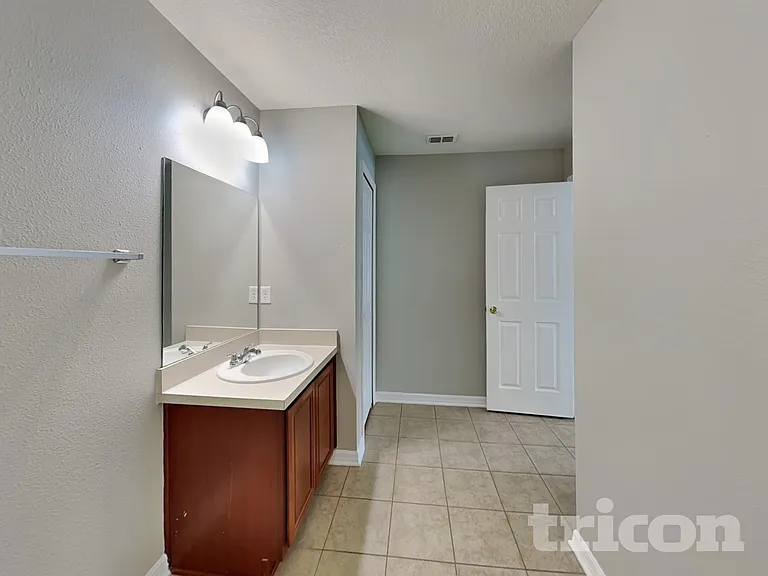 3165 Kearns Rd — Photo 10