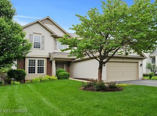 203 Honeysuckle St, Bolingbrook, IL 60490