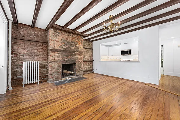 Rented by Douglas Elliman | media 13