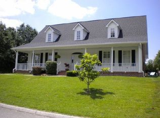 8101 Timberstone Ln, Powell, TN 37849