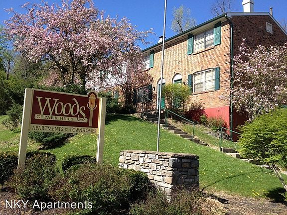 3rd image of 1002 Parkvale Ct APT 6