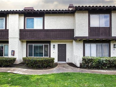 1077 Santo Antonio Dr APT 27, Colton, CA, 92324