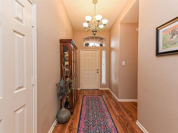 5th image of 1029 Riverwood Dr